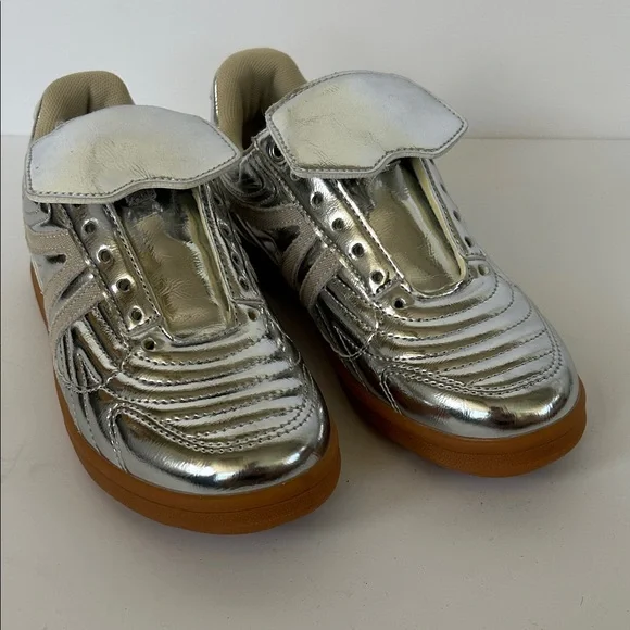 Steve Madden Madrid Silver Low Top Sneakers - Never worn, missing laces size 5 - Picture 4 of 12